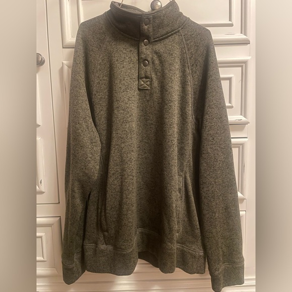 Men’s Sweater. Like Brand New - Picture 2 of 5